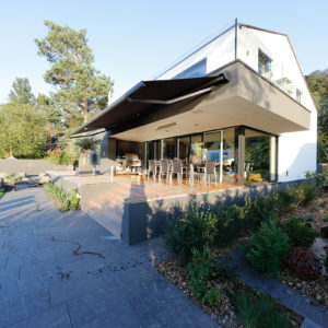 Referenzen Schreinerei Schwab Einfamilienhaus, Lüscherz