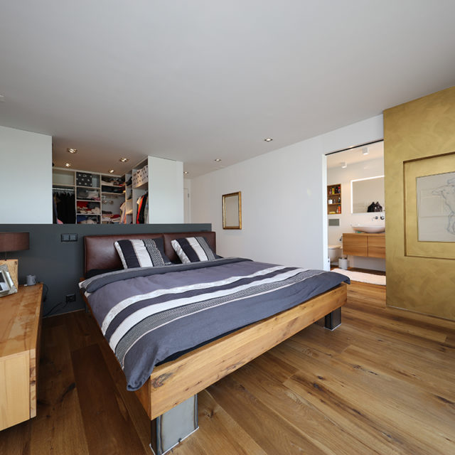 Referenzen Schreinerei Schwab Einfamilienhaus, Lüscherz