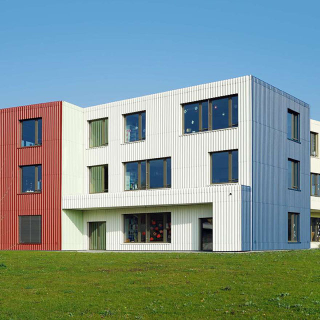 Referenzen Schreinerei Schwab Schulhaus, Cudrefin